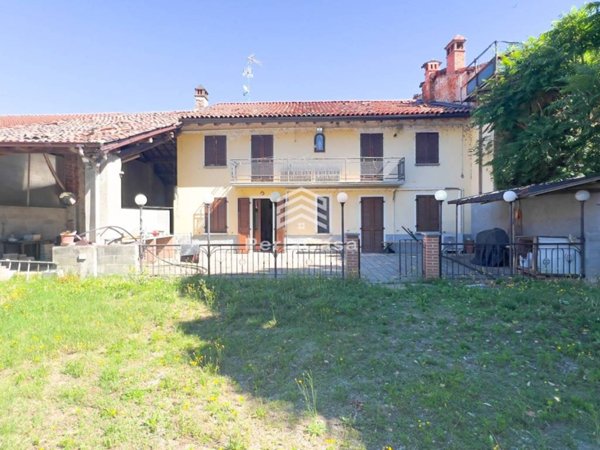 casa indipendente in vendita a Vigevano in zona Morsella
