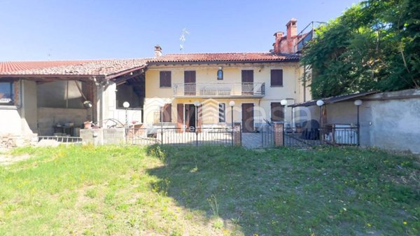 casa indipendente in vendita a Vigevano in zona Morsella