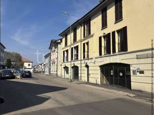 negozio in vendita a Vigevano