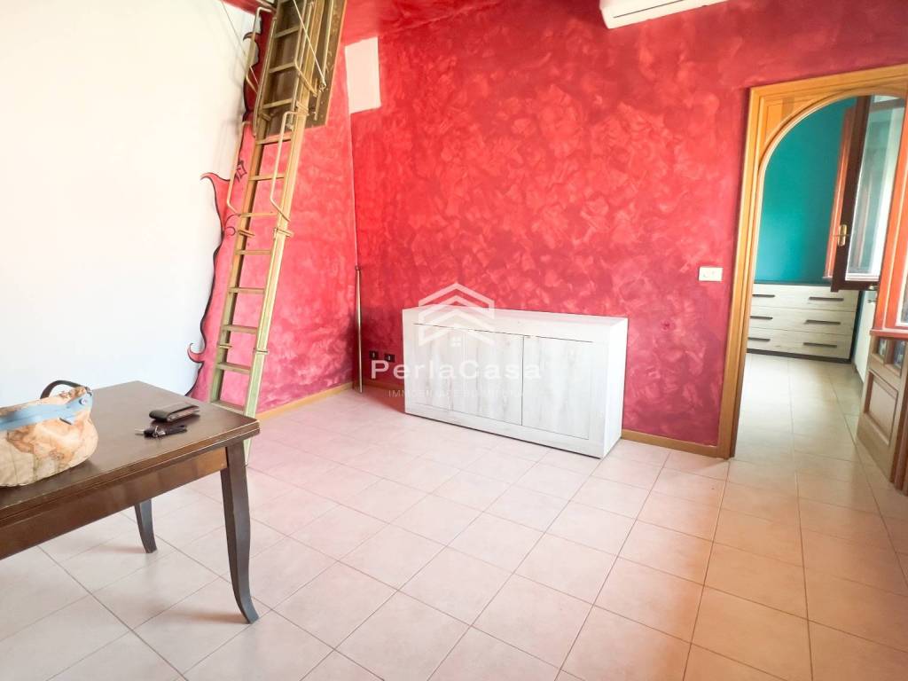 appartamento in vendita a Vigevano in zona Sforzesca