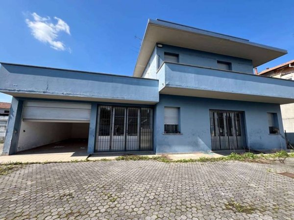 casa indipendente in vendita a Vigevano
