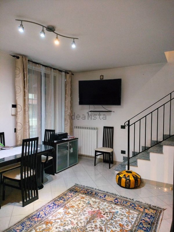 casa indipendente in vendita a Vigevano