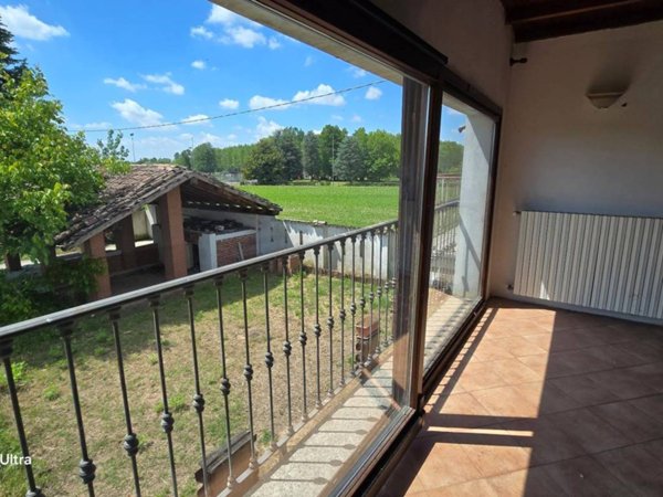 casa indipendente in vendita a Vigevano