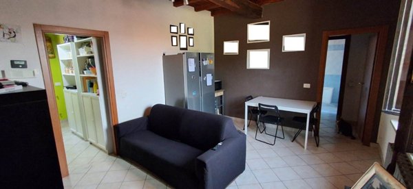 appartamento in vendita a Vigevano in zona Sforzesca