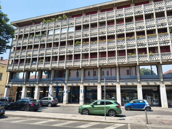 ufficio in vendita a Vigevano