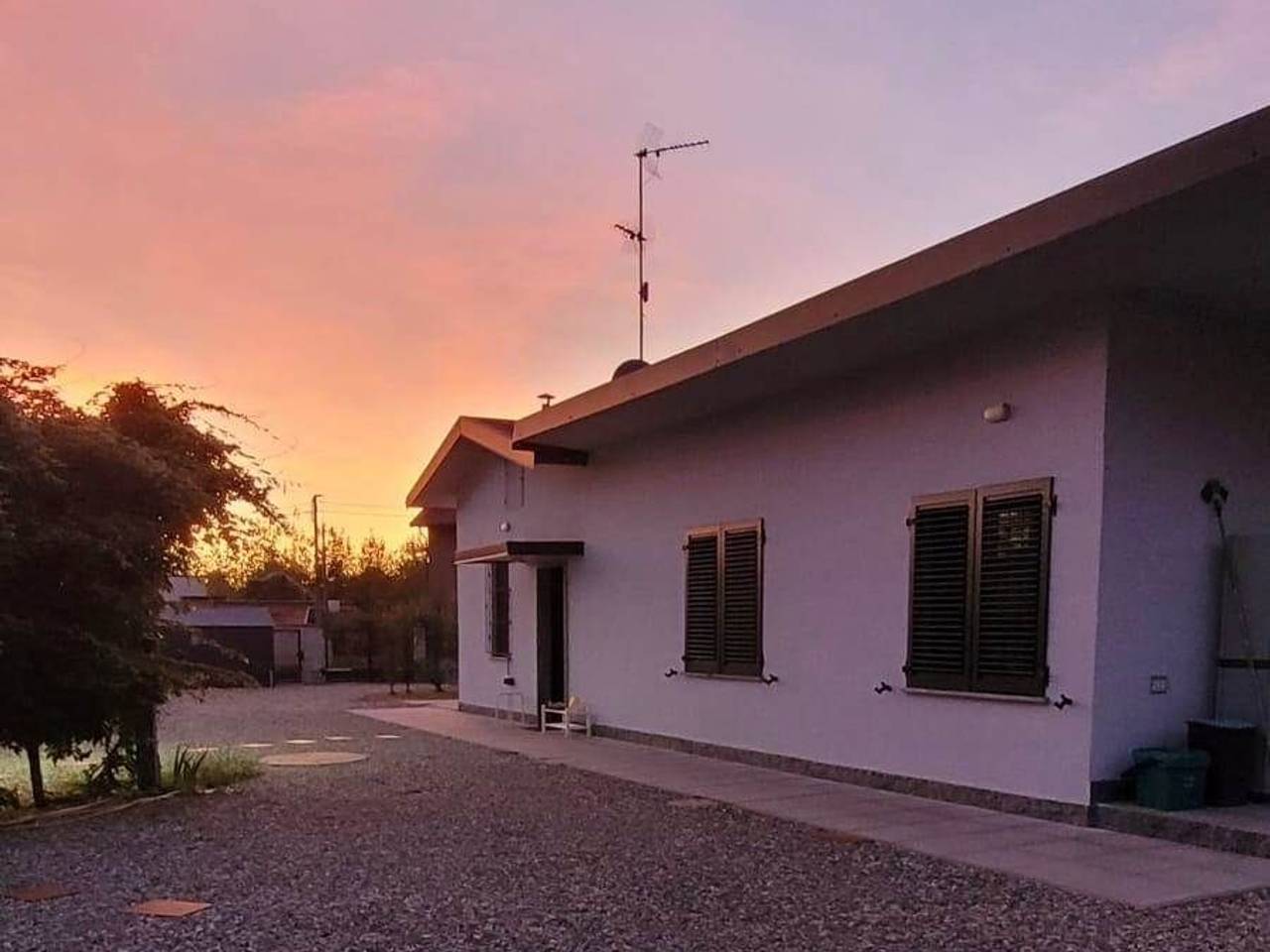 casa indipendente in vendita a Vigevano in zona Fogliano