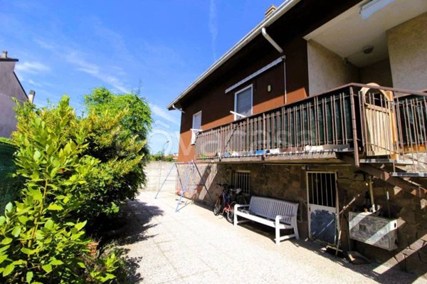 casa indipendente in vendita a Vigevano