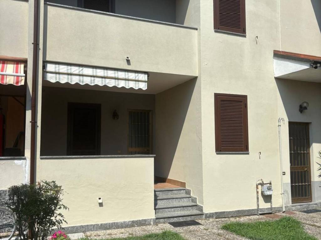 casa indipendente in vendita a Vigevano