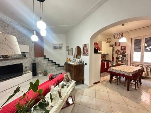 casa indipendente in vendita a Vigevano