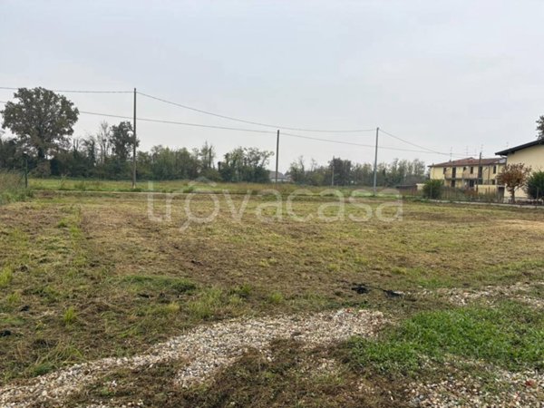 terreno edificabile in vendita a Vigevano in zona Buccella