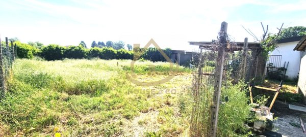 casa indipendente in vendita a Vigevano