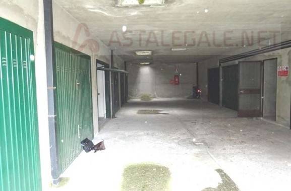 box auto in vendita a Vigevano