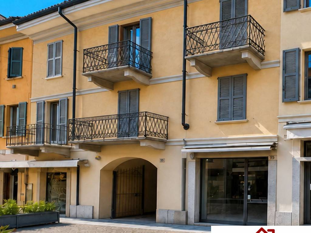 locale commerciale in vendita a Vigevano