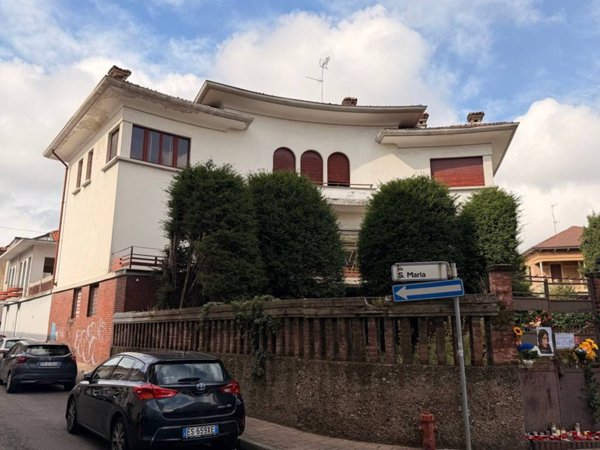 casa indipendente in vendita a Vigevano