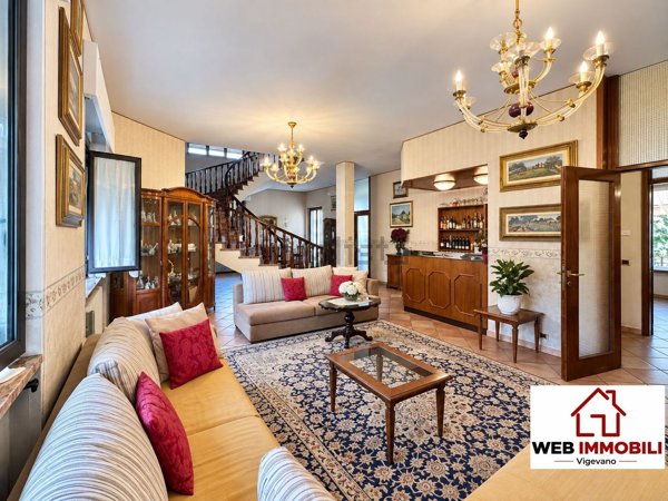 casa indipendente in vendita a Vigevano