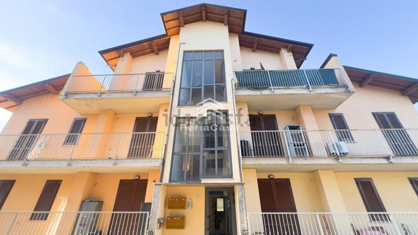 appartamento in vendita a Vigevano in zona Piccolini