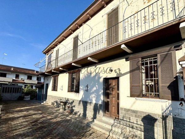 casa indipendente in vendita a Vigevano