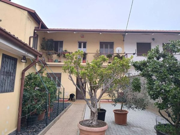 casa indipendente in vendita a Villanova d'Ardenghi