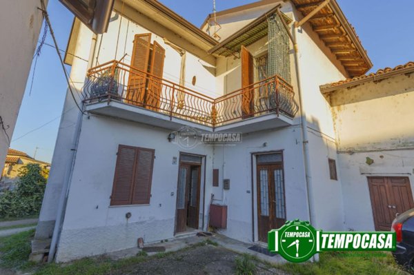 casa indipendente in vendita a Villanova d'Ardenghi