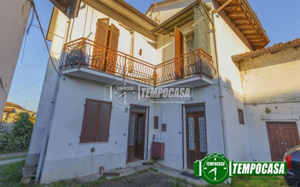 casa indipendente in vendita a Villanova d'Ardenghi