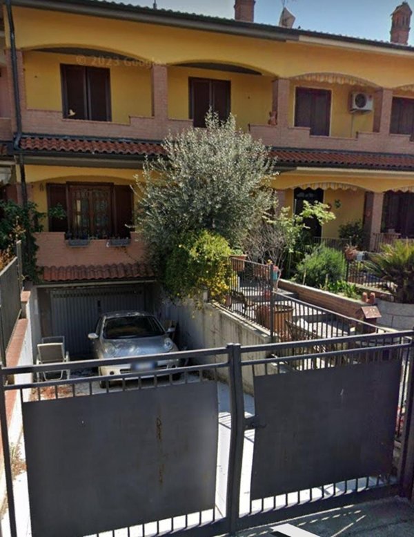 casa indipendente in vendita a Villanova d'Ardenghi