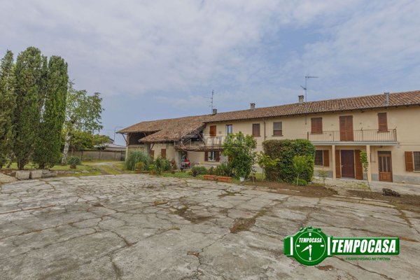 casa indipendente in vendita a Villanova d'Ardenghi