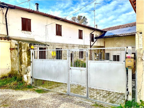 casa semindipendente in vendita a Villanterio