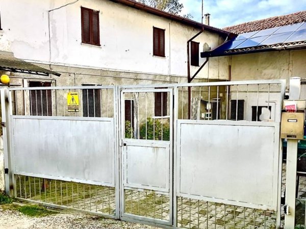 casa semindipendente in vendita a Villanterio
