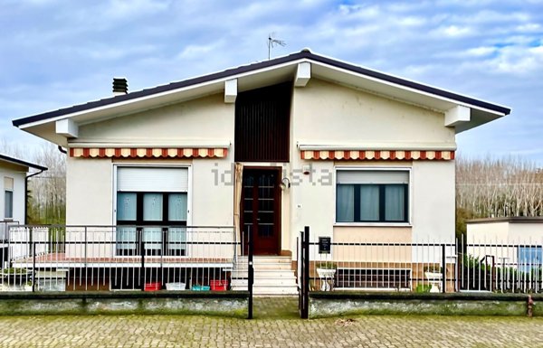 casa indipendente in vendita a Villanterio