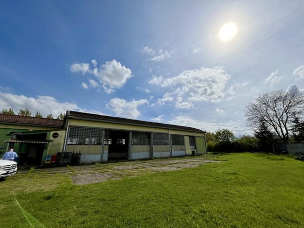 esavano in vendita a Villanterio