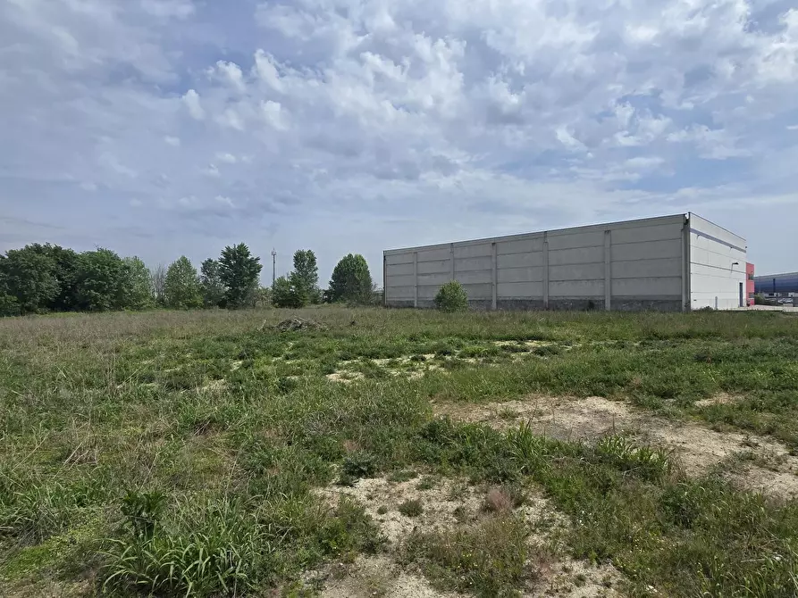terreno edificabile in vendita a Villanterio