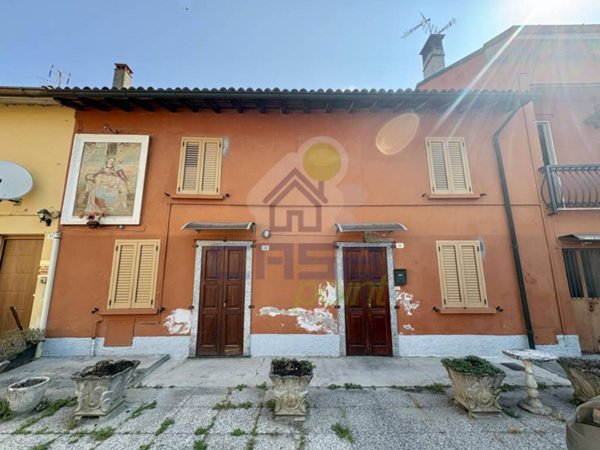 casa indipendente in vendita a Villanterio