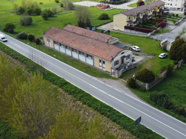 locale commerciale in vendita a Villanterio