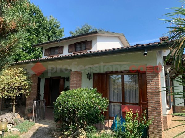 casa indipendente in vendita a Vistarino