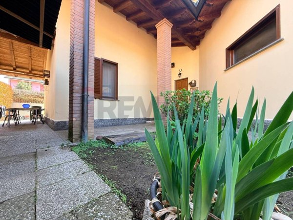 casa indipendente in vendita a Vistarino