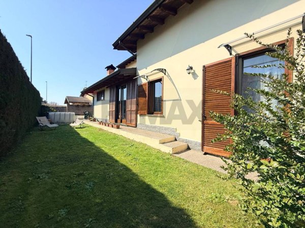 casa indipendente in vendita a Vistarino