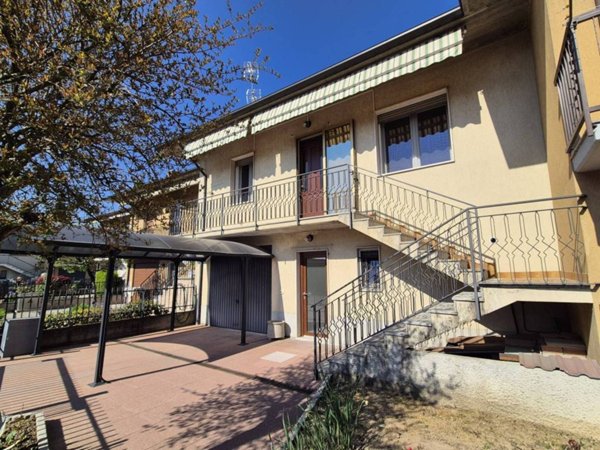 casa indipendente in vendita a Vistarino