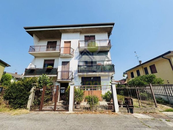 appartamento in vendita a Vistarino in zona Buttirago