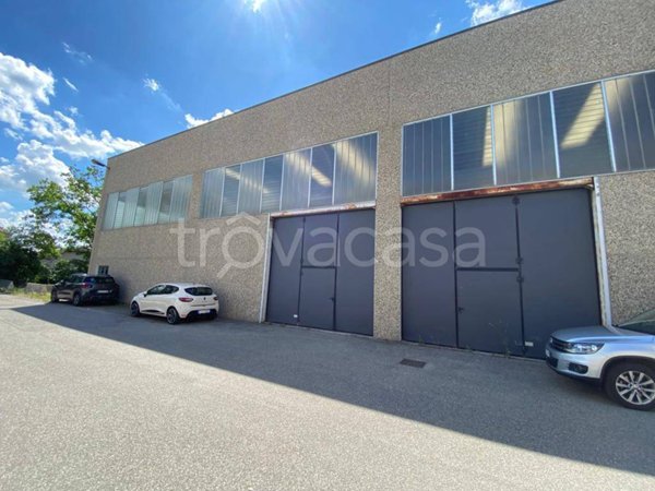appartamento in vendita a Voghera in zona Medassino
