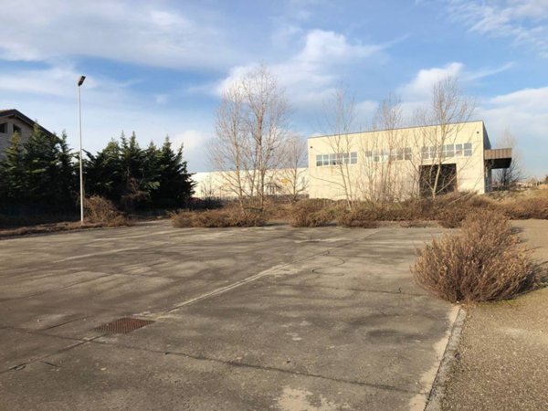 terreno edificabile in vendita a Voghera in zona Medassino