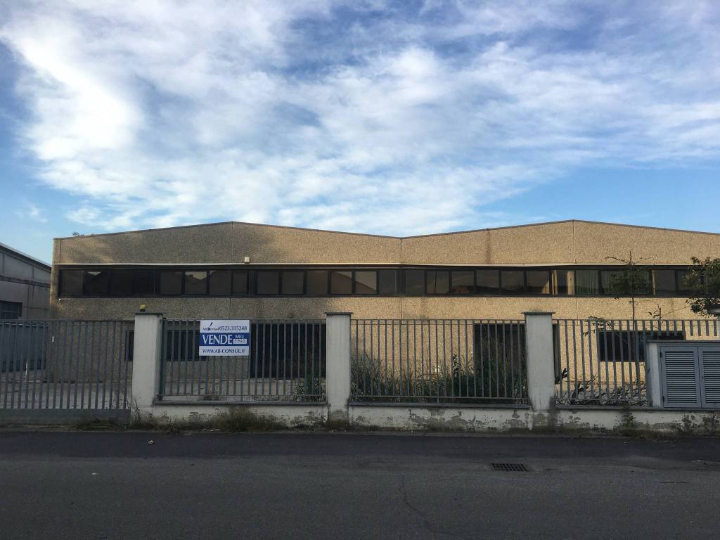 terreno edificabile in vendita a Voghera in zona Medassino