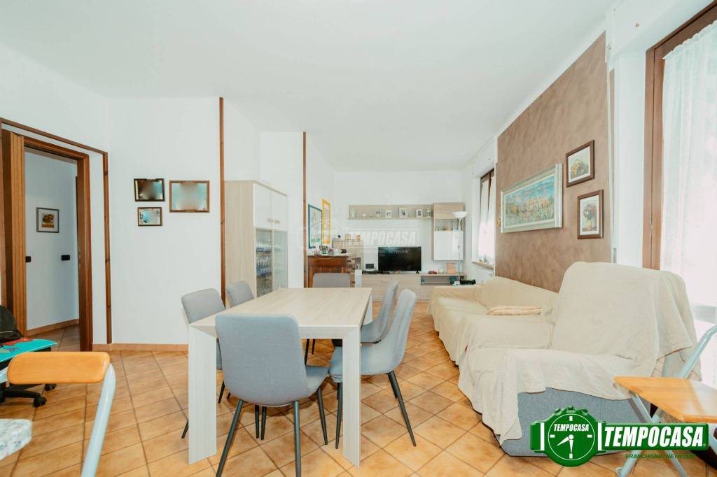 appartamento in vendita a Voghera