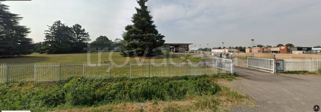 capannone in vendita a Voghera