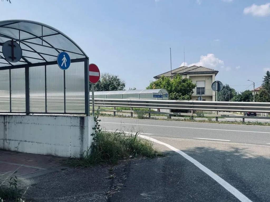 capannone in vendita a Voghera