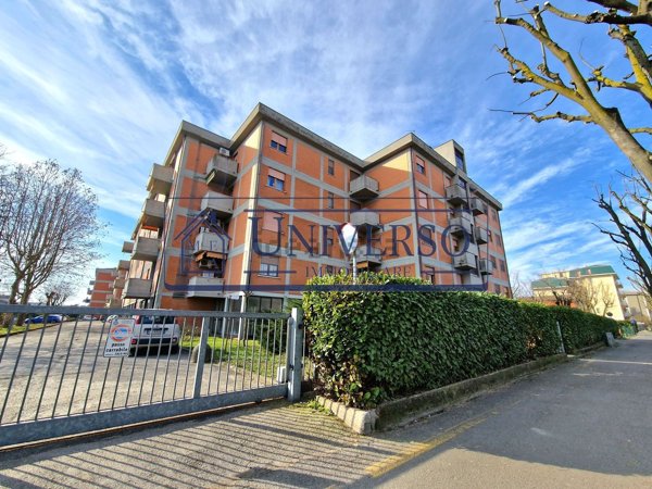 appartamento in vendita a Voghera in zona Medassino