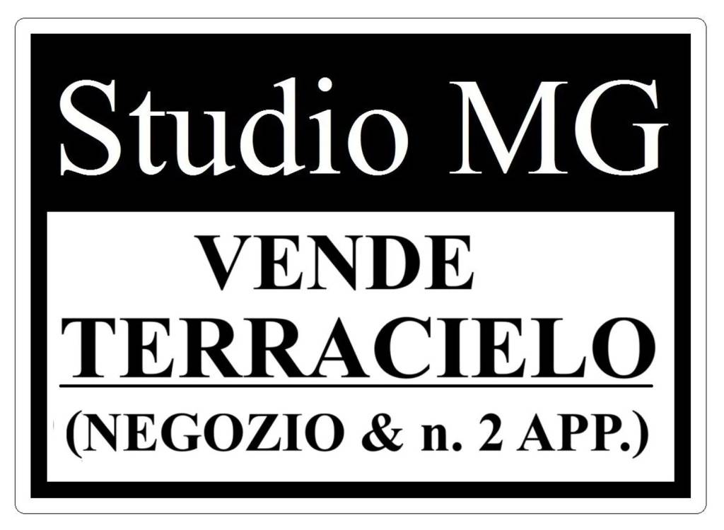 casa indipendente in vendita a Voghera