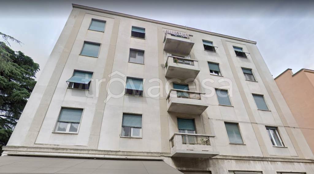 appartamento in vendita a Voghera