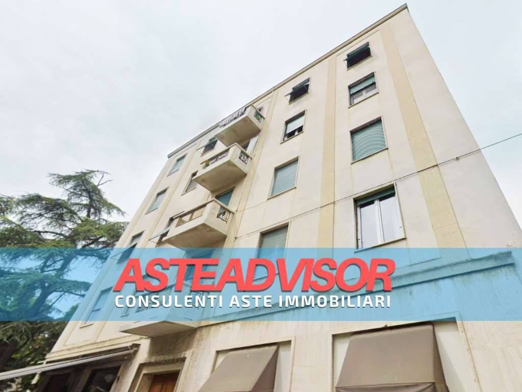 appartamento in vendita a Voghera