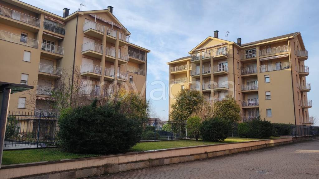ufficio in vendita a Voghera