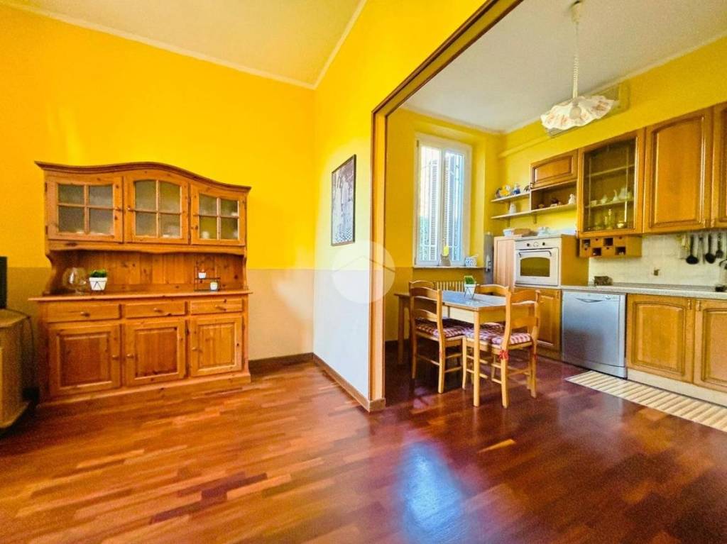 casa indipendente in vendita a Voghera